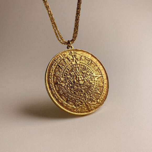 Alva Museum Replicas Jewelry - Vintage Alva Museum Replicas Aztec Calendar Stone Medallion Relic Gold Necklace
